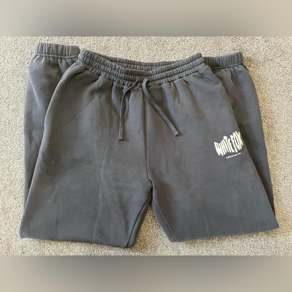 White Fox Boutique Worn Oversized Hoodie in S/M and NWOT Sweatpants in size S - Picture 10 of 12